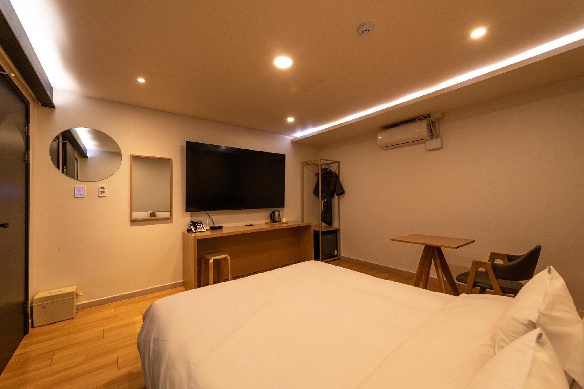 H Avenue Chuncheon Hotell Eksteriør bilde
